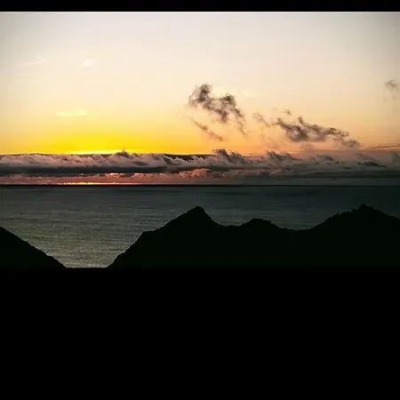 3br Rustic House - Seaviews & Minibar Feriehus