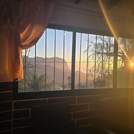3br Rustic House - Seaviews & Minibar *