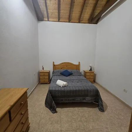 Feriehus 3br Rustic House - Seaviews & Minibar *